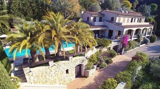 Villa Loucisa Nice 8 Chambres 24 Couchages Piscine Vue Mer